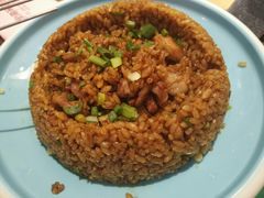 羊肉串炒饭-街角等你.大连海鲜烧烤(西安路店)