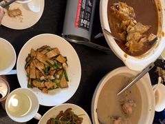 -鱼鲜饭香·招牌汽锅剁椒鱼头王