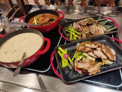 -圣丰索菲特·2 On 988 Café 自助餐厅