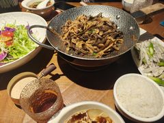 -雀舞云南菜(天津天河城购物中心店)