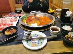 -沸炉重庆老火锅(军事博物馆店)