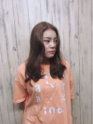 -首脑美发沙龙