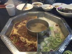 -重庆德庄火锅(体育中心店)