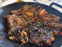 锅烧深海碟鱼头-大份-开海·红岛海鲜虾水饺(石老人店)