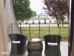 -上海滴水湖皇冠假日酒店