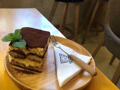 -餐酒吧Com-ing Bar(上海路店)