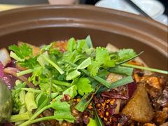 -胡须佬鸡煲四季火锅店(石厦西村直营店)