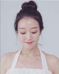 -Eling伊林彩妆·化妆培训(河西奥体店)