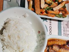 -老乡鸡(上海白玉兰广场店)
