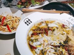 -渔语鱼酸菜鱼新川菜(来福士店)