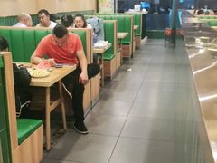 大堂-丛林狼非遗酱骨·现炒餐厅(人民路店)