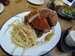 -HELLO 27 意面·沙拉·帕尼尼