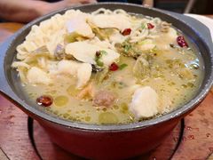 -周鱼小馆石锅酸菜鱼(活力汇店)