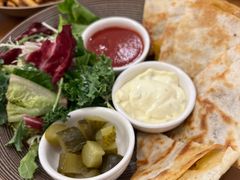 鸭肉饼配色拉-Money Shops(愚园路店)