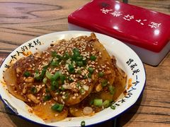 -成都你六姐·牛肉冒菜(上海环宇荟店)