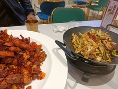 -沙枣树辣子鸡•新疆家常菜(喀什西路店)