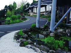 -三峡国际房车露营地(G348店)