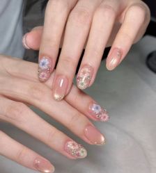 -桃色美甲沙龙