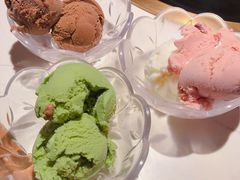 冰淇淋自助-哥老官重庆美蛙鱼头(虹口龙之梦店)