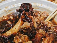 -老码头黑皮肘子锅包肉(赣水路店)