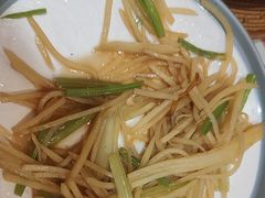 -老郑家东北春饼(龙悦居店)