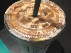 -星巴克(西藏路店)