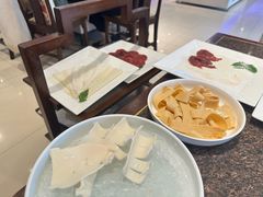 -皇城老妈·大连海鲜火锅(港湾店)