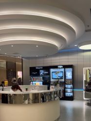 -PE SALON