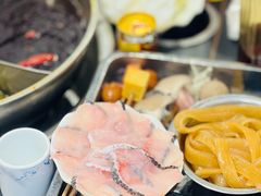 -周小明火锅(黑金冠社区店)