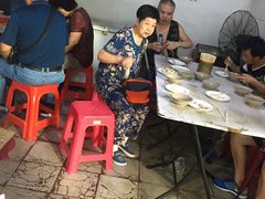 -严氏重油烧麦(民权路店)