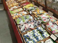 -来伊份(马群新街二店)