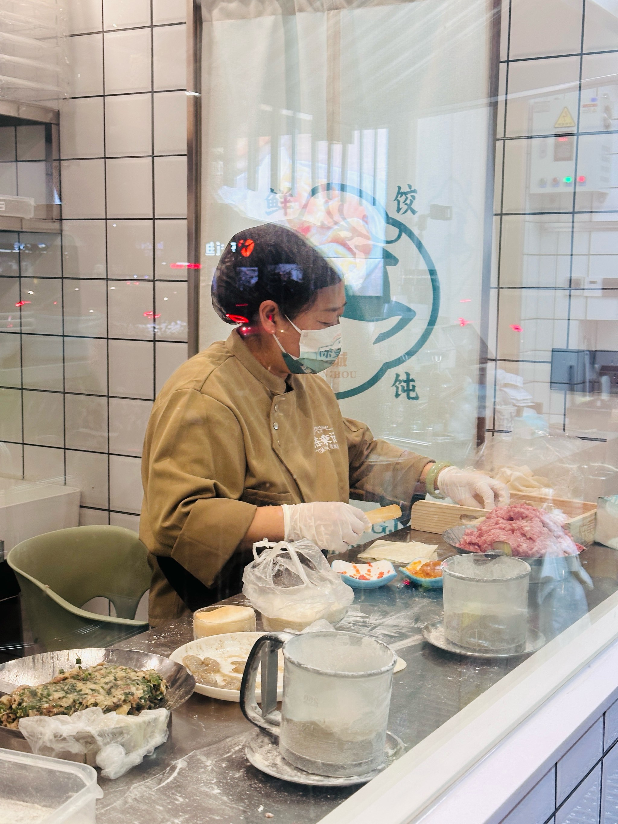 这碗馄饨饺子直接把我香迷糊