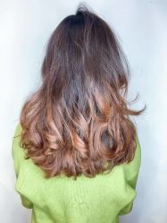 -PE SALON