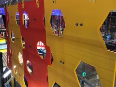 -嗨翻Hi-Fun竞技主题乐园·蹦床亲子生日轰趴(国光1937店)