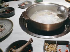 -喃喃椰·糟粕醋·椰子鸡火锅(七堡花园店)