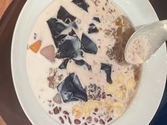 -RUXU入续糖水铺与包(卓悦中心店)