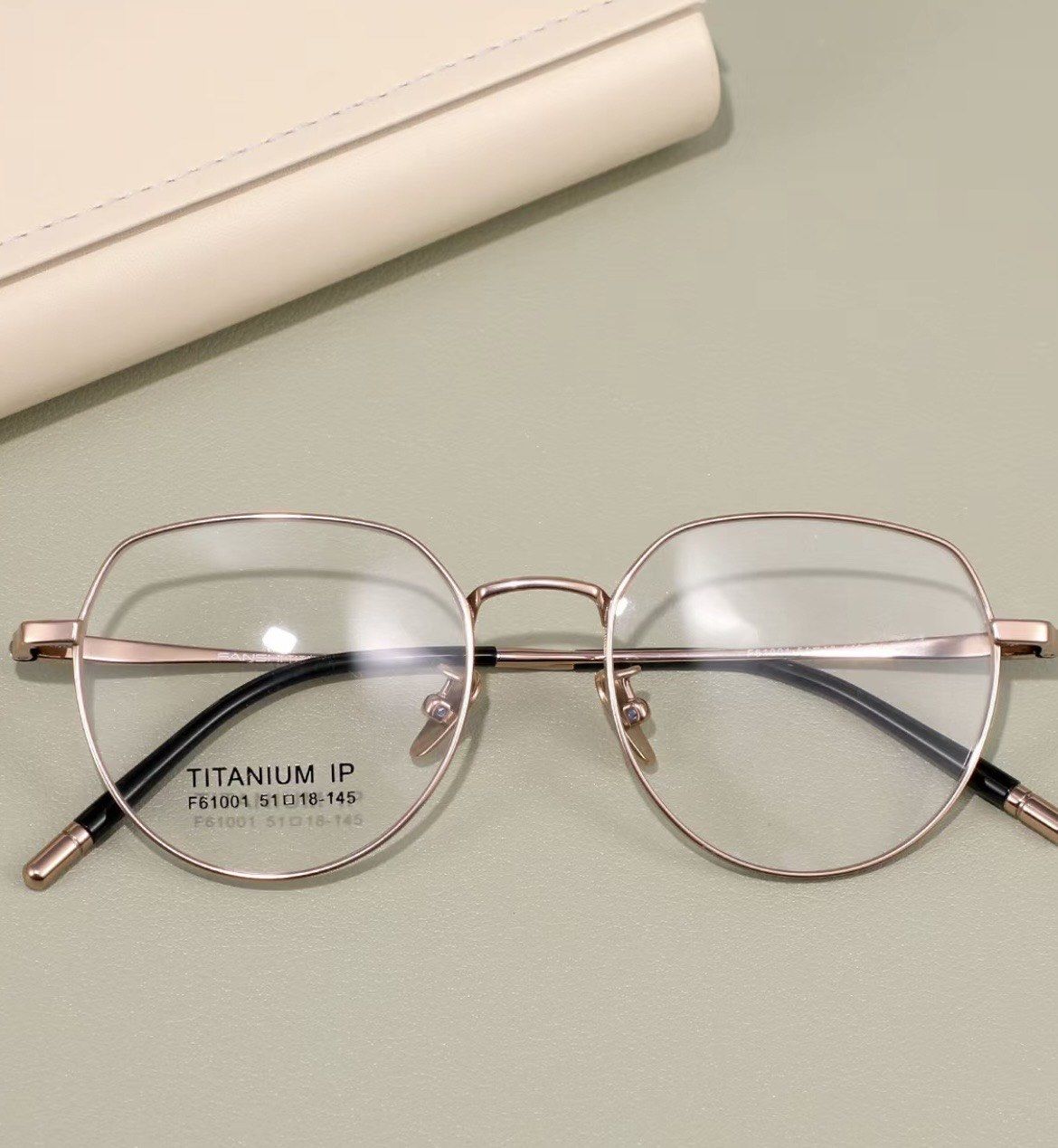 纯钛玫瑰金眼镜框!