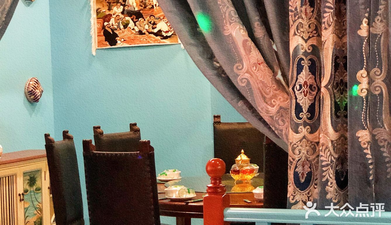 成都探店｜这家新疆菜的羊肉是阿勒泰空运来的