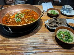 -围炉·云南铜瓢牛肉火锅(桐柏路店)