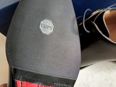 -京伟修鞋洗鞋奢侈品皮具护理店