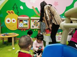-莫莉幻想儿童乐园(北京昌发展万科店)