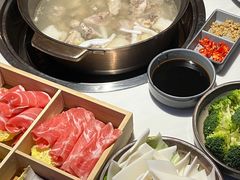 -喃喃椰·糟粕醋椰子鸡火锅(七堡花园店)