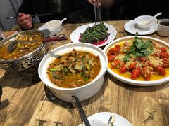 -香山湖家家宴(中山陵店)