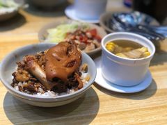 -红猪卤肉饭(大西洋美食城店)