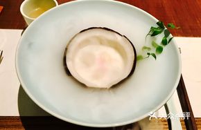Coconut Bowl with Bird's Nest and Almond Milk