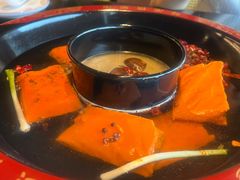 -三江两海老火锅(北京首店)