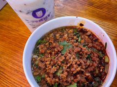 -八一路好吃街(雨田商务大厦店)