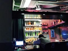 -TASTE ROOM Bar