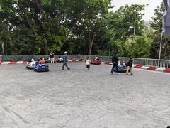-青青世界