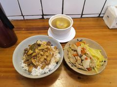 -红猪卤肉饭(大西洋美食城店)